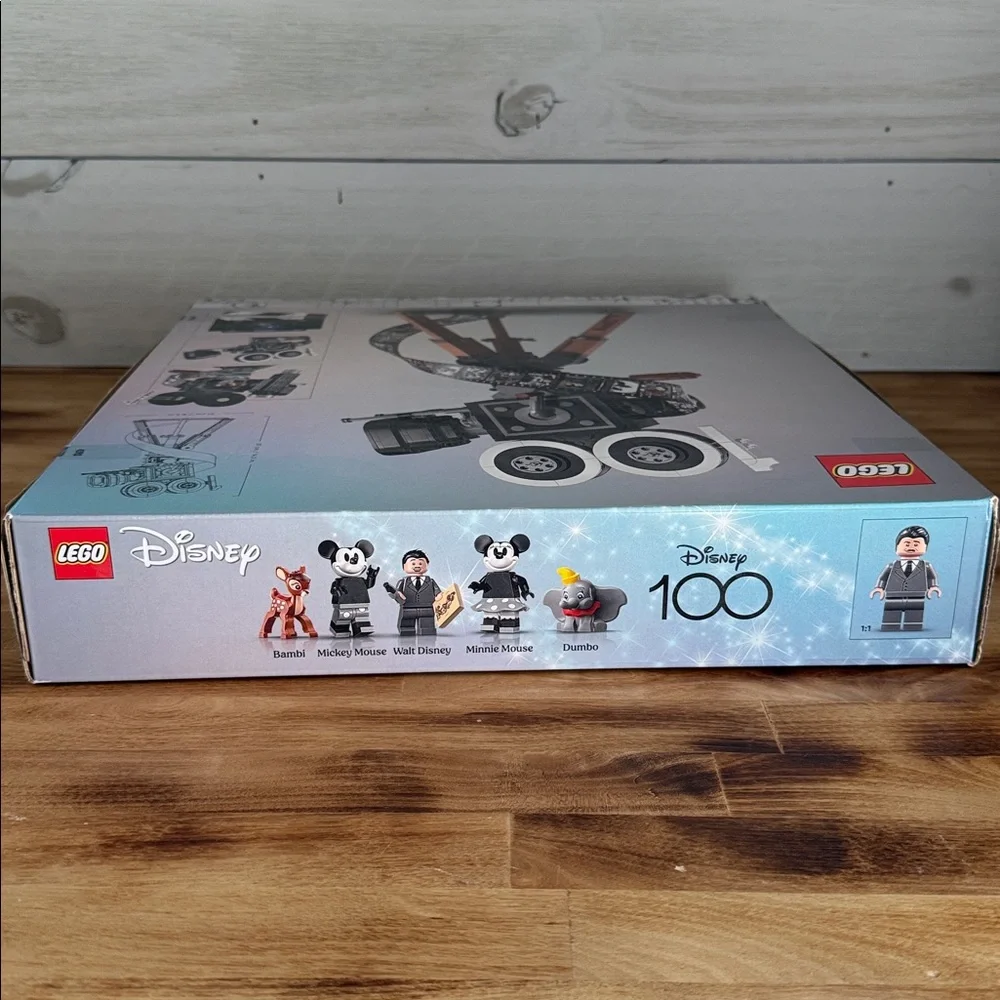 LEGO Disney Vintage Walt Disney Tribute Camera #43230 - Picture 8 of 12